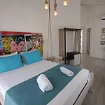 Kirlance فندق مبيت وإفطار ألاتشاتي