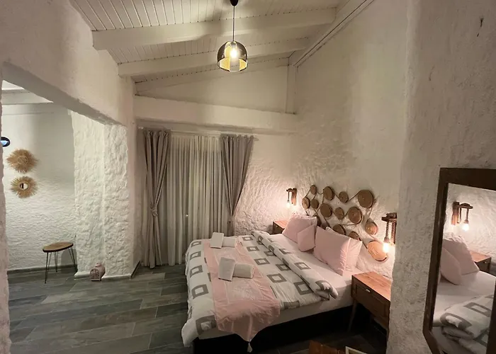 Kirlance Oda ve Kahvaltı 4*